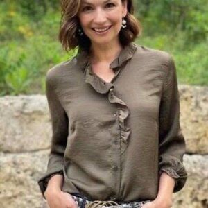 CABI The Icon Blouse Wren Brown Sz XS #4167 NWOT